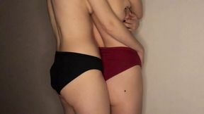 Lesbian knocking and eating pussy (2GIRLSHOME)