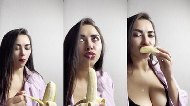 Teen sloppy deep throat banana cum ending in mouth