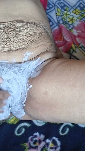 Today it was fun to clean the hair of sister-in-law's bur, after cleaning, I also.   Clip 1