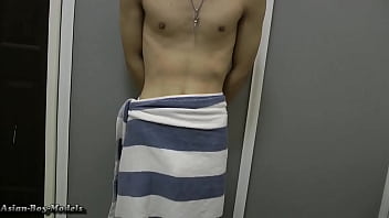 直男小张全裸面试