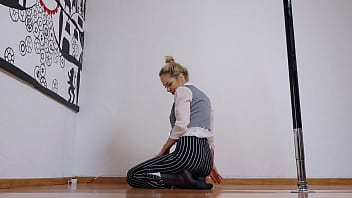 Wet Peeing Desparation Dance