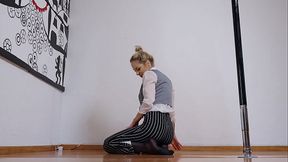 Wet Peeing Desparation Dance