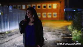 Curvaceous MILF Roxee Couture in an incredible interracial fuck