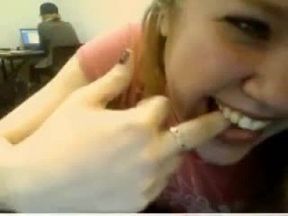 Girl Masturbates Behind Stranger