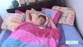 Blonde boy liam jams a toy in his ass while beating his meat