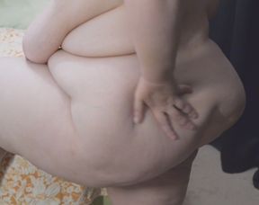 Oiling The Booty 1