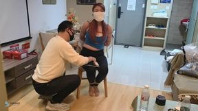 Long boot girl tied to chair, smelly socks blocking mouth, orgasmic stimulation (Chinese model)