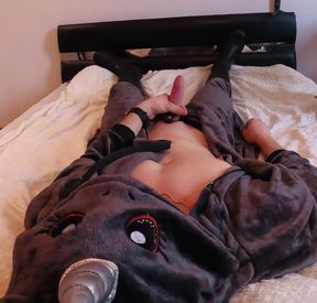 Solo Handjob, multiple Orgasm, cum shot