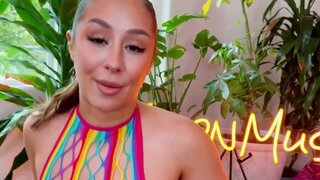 Exotic babe Tommy King is ready for a big penis