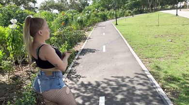 BBW Latina Gets Creamed in the Park Big Ass Leche Everywhere