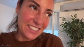 Back From Vacation, I Dildo My Pussy to Cum