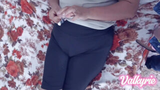 Mamadas, misionero &#8211; esposa morena MILF gordita puta follando su propio culo