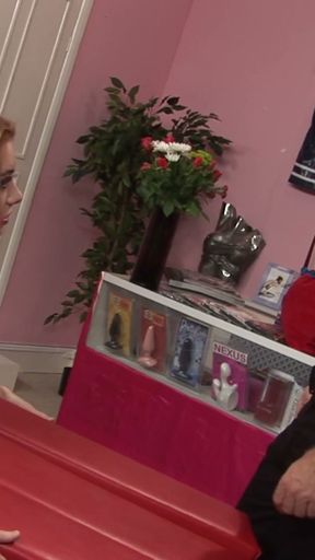 Ruby Reds Has Anal With The Booty Hunter   Clip 1