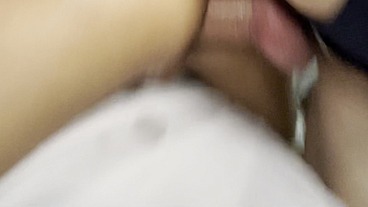 Novinho levando pica do amigo