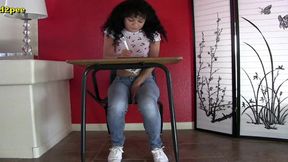 kiki cali pisses her tight jeans under desk