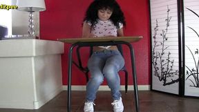 kiki cali pisses her tight jeans under desk