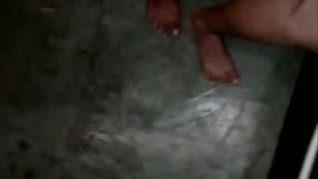 Eu dando gostoso pro d&aacute_ minha rua