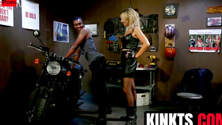 Bucks Takedown Blonde Bombshell Kayleigh Coxx Tastes FBI Agents Black Beast