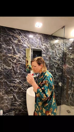 I Fuck My Stepmom Ass in Her Bathroom
