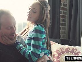 Teenfidelity Holly Hendrix Trades Anal For a Creampie