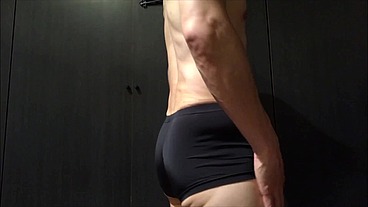 Straight handsome muscle solo cum bigcock in home - Oct 25, 2023