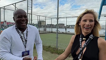 Hete Tina is enjoying sex with bbc
