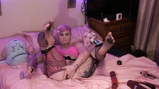 Petite blonde Madeline Black gets her tight ass drilled & jizzed on in HD homemade video