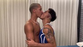 liberando a bunda e tomando chinelada de ativo com kenner