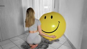 hot smiley balloon ride