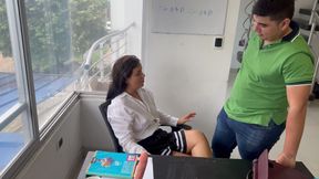 I FUCK THE ENGLISH TEACHER HARD DURING CLASS