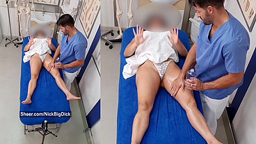 SEXO MUY CALIENTE EN LA SALA DEL MASAJISTA QUE SE CORRE EN LA BOCA DE ESTA PRECIOSA LATINA