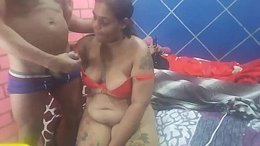 Gordinha perdeu aposta teve que dar o cu na frente das amigas