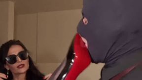 Goddess Sultana Aisha - Ashtray Slaves Competition