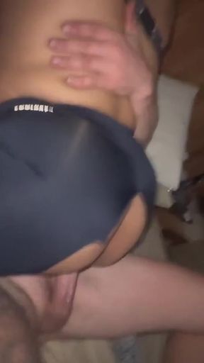 Ripped yoga pants big booty pounded   Clip 1