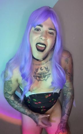 Need someone to play with me now