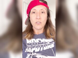 The Pink Rollerskates and Lips