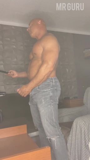 Mr Guru Hjerk of Video. Bodybuilder in Jeans