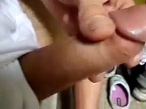 Fat Amateur Gets a Thick 5-Inch Boner 2