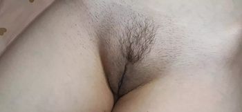 I jerk off to my stepmom&#039;s exciting pussy
