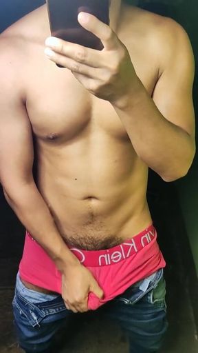 I Send Him a Photo of a Delicious Ass by Message, and He Masturbates