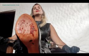 Goddess Joanna - Strawberries Underneath my Brand New Leather Boots (1080p MP4)