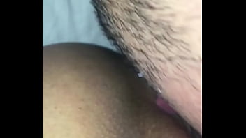 Me chupa toda la concha