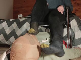 SNEAKERS AND SOCKS WORSHIP