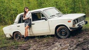 42_RGS Tanya got really stuck in the mud or High heels