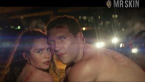 Caught nude at the night beauty Emilia Clarke and her nice nude show