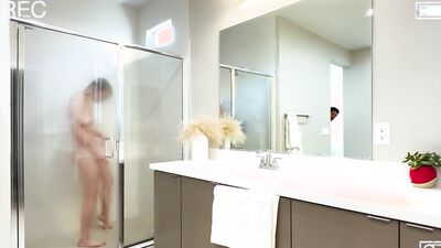 SPYFAM Stepdad Makes Stepdaughter's Cunt His Fuck Toy - Amber Moore