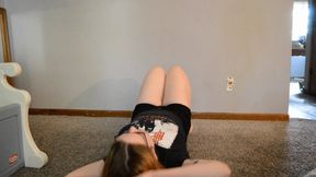 Amber barefoot smothers me against a wall (1080p)
