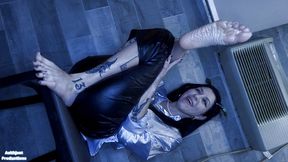 Demon Office Lady Makez U Buss A Phat Nut 2 Tha Sound Of Her Voice And Feet