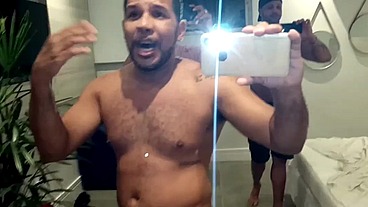 Amigos se reuniram para um sexo grupal