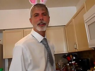 Richard Lennox Flaunts His Cock And Balls While Jacking Off